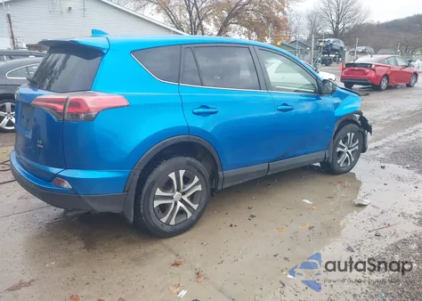 2018 Toyota Rav4 Le z USA, uszkodzony, nr VIN JTMBFREV3JJ724812